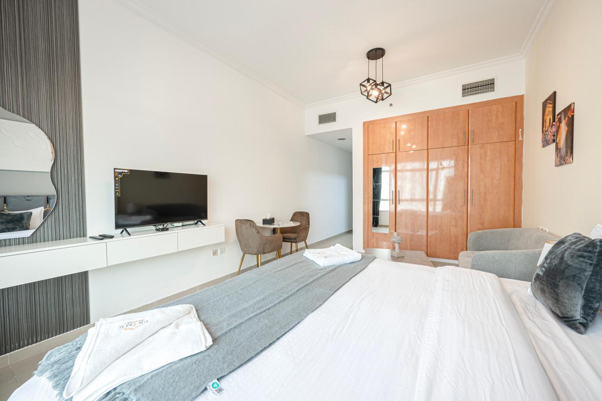 Cozy Retreat With Scenic Views Apartment Dubai